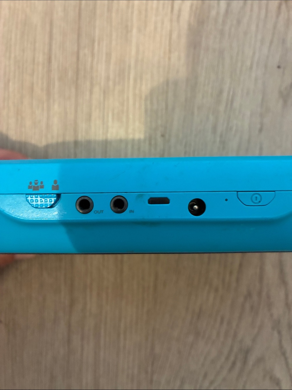 Motorola Blue Portable Bluetooth Speaker with NFC - Picture 2 of 3